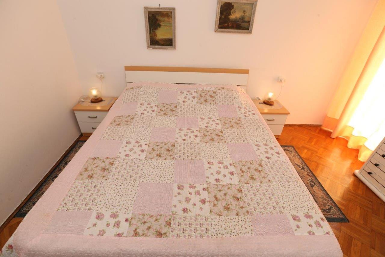 Studio Apartments Cavrak With Terrace Baška Extérieur photo