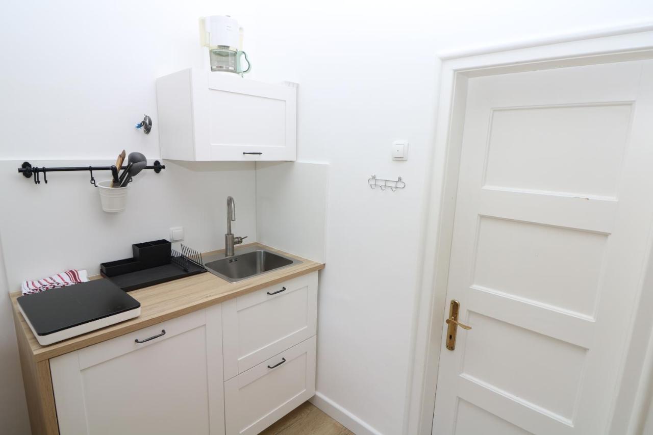 Studio Apartments Cavrak With Terrace Baška Extérieur photo