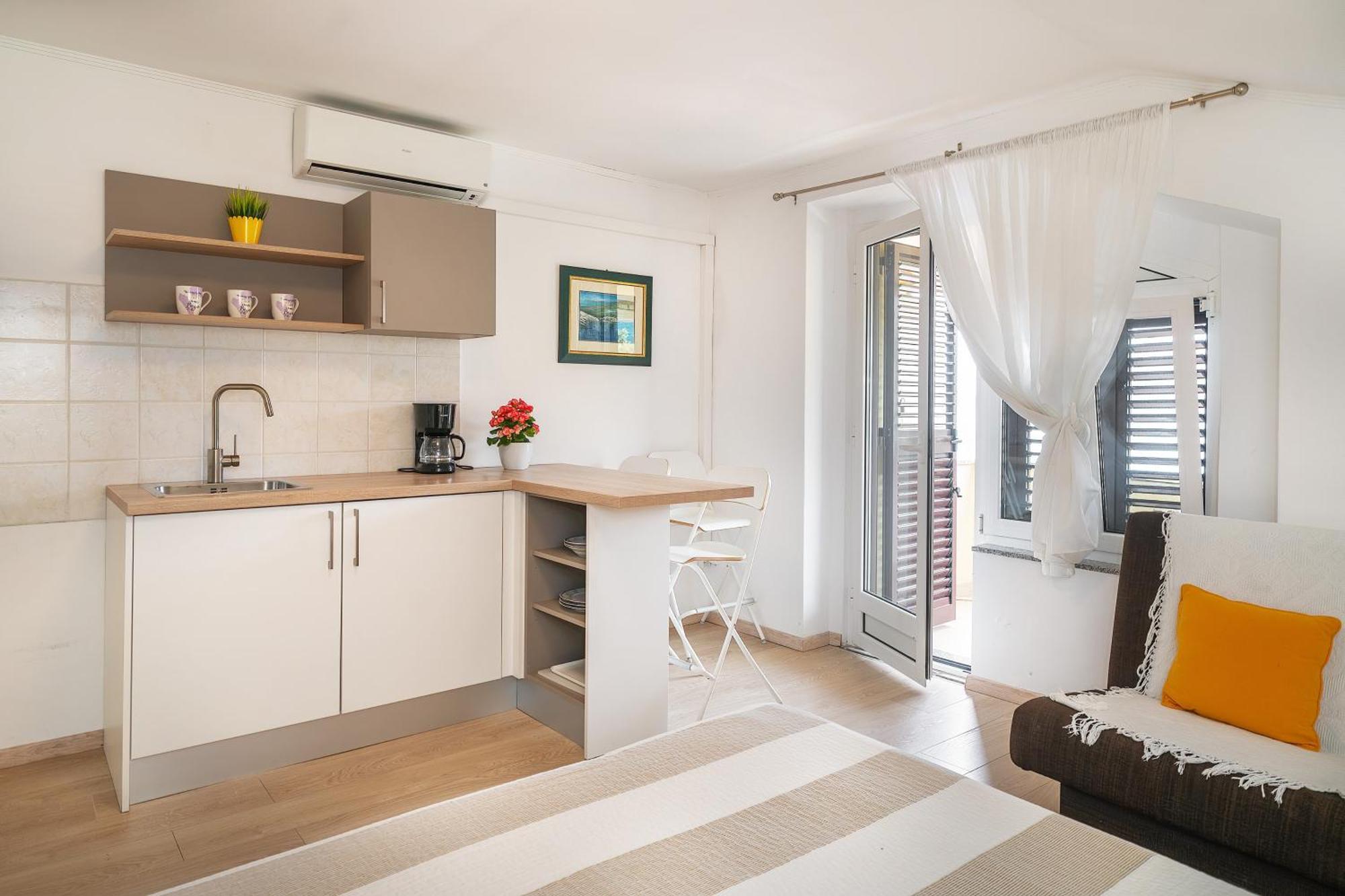 Studio Apartments Cavrak With Terrace Baška Extérieur photo